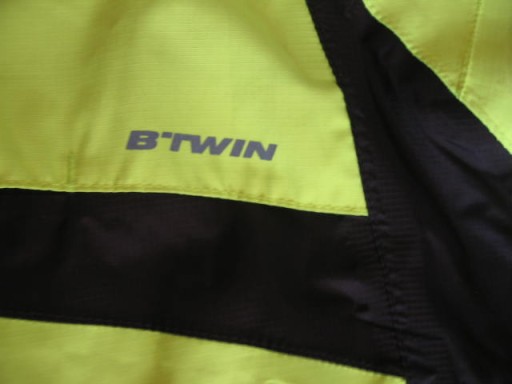ВЕЛОСИПЕДНАЯ КУРТКА BTWIN размер S