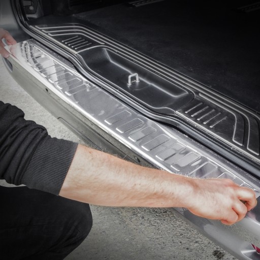 НАКЛАДКА НА БАМПЕР ДЛЯ VW PASSAT B7 2012-2014 гг.