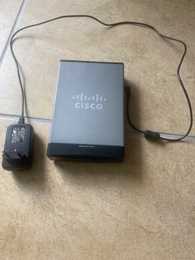 Проводной маршрутизатор Cisco RV042G V01