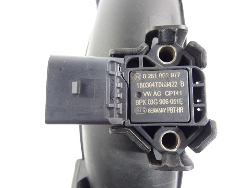 ДАТЧИК ШЛАНГА ИНТЕРКУЛЕРА VW 1.4 TSI 04E145673M 03G906051E