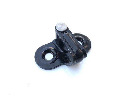 КРЮК ЗАМКА БАГАЖНИКА SEAT IBIZA 09-/ V 2K0827511. ОЭ ВАГ
