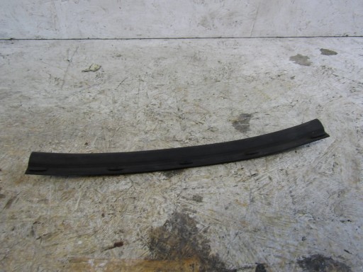 Прокладка капота VW Sportsvan 510823709A