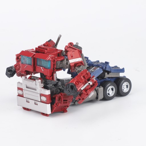 Игрушечная фигурка-трансформер Optimus Auto Robot