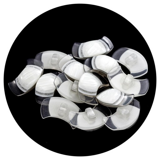 Guziki 29 x 14,5 mm stopka 10szt biały