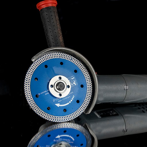 АЛМАЗНЫЙ ДИСК ДЛЯ РЕЗКИ ПОГРЕНОВОЙ ПЛИТКИ 125MM PRO