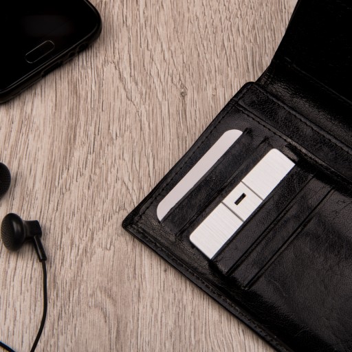 Metalowy Pendrive Karta 32 GB Srebrna + Pudełko + Grawer Twoje LOGO