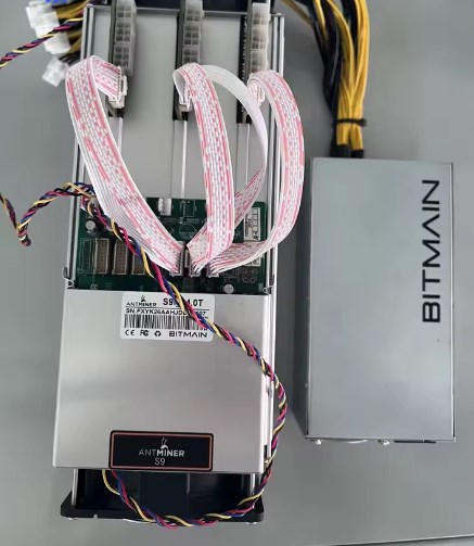 Asic Miner Antminer S9i 14T Bitcoin Crypto Mining z zasilaczem