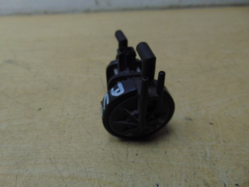 КЛАПАН ВАКУУМНЫЙ ДАТЧИК VW AUDI 357906283