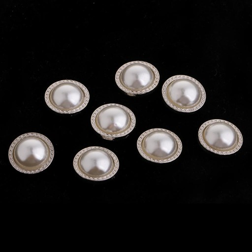8 szt. Sztuczna perła Shank Ttons Fit do szycia Scrapbooking z białymi 8 szt. 16 mm