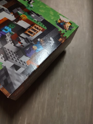 LEGO Minecraft 21141 Пещера зомби