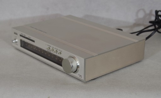 Аналоговый винтажный тюнер Toshiba Aurex ST-T10.