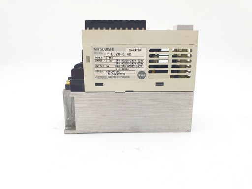 MITSUBISHI FR-E520-0 ИНВЕРТОР. 4К