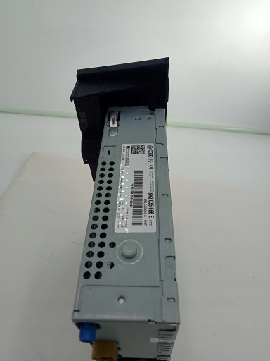 Устройство чтения SD-карт для MMI NAVIGATION HARMAN AUDI A5 A4 B8 8R2035666E
