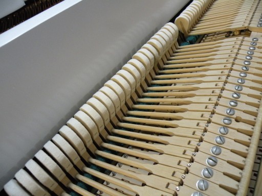 Пианино SCHIMMEL, длина 150 см, белое