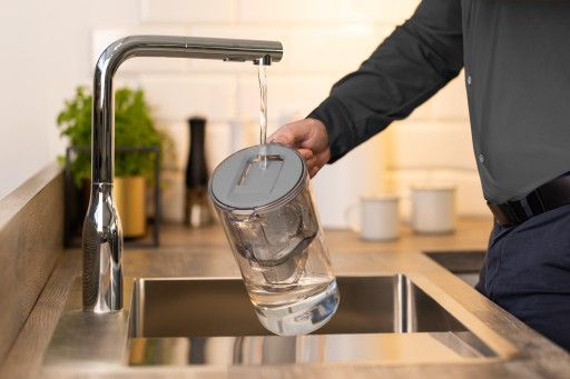 Dzbanek filtrujący wodę Wessper D1 SOLID 2,8l szary + Wkład aquamax 4szt.
