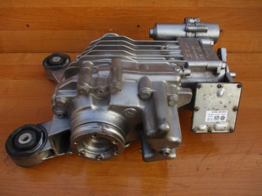 Детали корпуса ЗАДНЕГО МОСТА VW AUDI SKODA 4x4