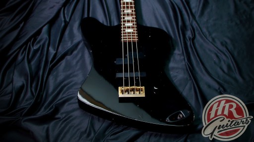 Fernandes MV-65NS, sygnatura Nikkiego Sixxa z Mötley Crüe