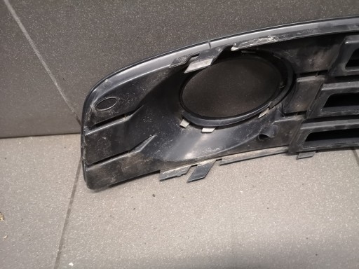 РЕШЕТКА БАМПЕРА ЛЕВАЯ, AUDI A3 8P LIFT S-LINE