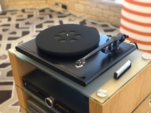 ROKSAN ATTESSA BLACK НАСТОЯЩЕЕ МАСТЕРСТВО В СОВРЕМЕННОЙ ФОРМЕ, СДЕЛАНО В ВЕЛИКОБРИТАНИИ