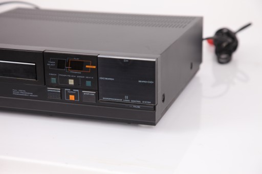 Philips CD104/00 титановый проигрыватель компакт-дисков