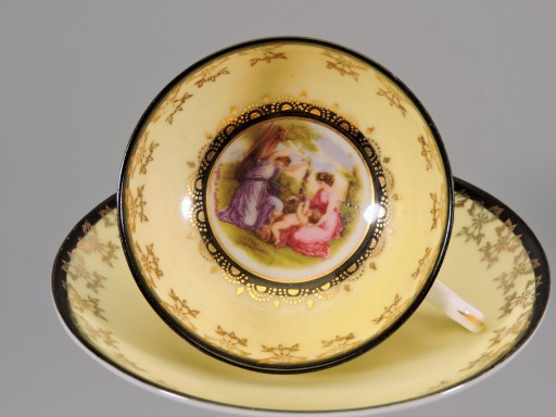 Чашка с изображением Богини-Нимфы, антиквар, 1900 г., Вена.