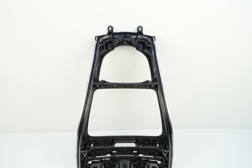ЦЕНТРАЛЬНАЯ ПАНЕЛЬ РАМЫ MERCEDES C W205 A2056807706