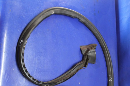 USZCZELKA BAGAŻNIKA MERCEDES SL R230 A2307500098