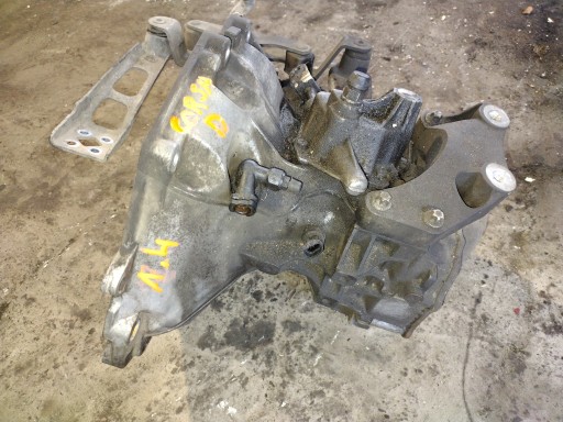 SKRZYNIA BIEGÓW 55355489 OPEL CORSA D 1.4