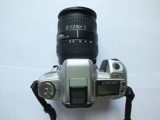 Minolta Dynax 505 si + Sigma 28-105 мм 1:3,8-5,6