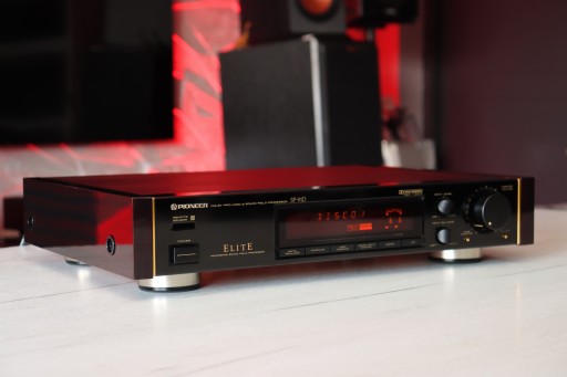 Звуковой процессор Pioneer SP-91D, эталонный предусилитель, пульт дистанционного управления M90/C90