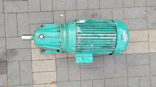LENZE VEM 7.5KW 595 315 мотор-редуктор