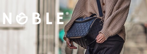 Большая черная женская дорожная косметичка XXL NOBLE