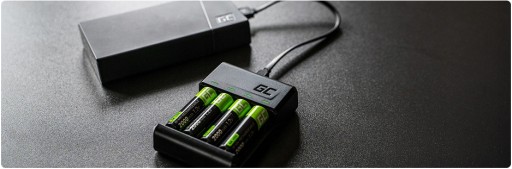 ŁADOWARKA AKUMULATORKÓW BATERII AAA AA R3 R6 USB C MICRO + 4x AAA 800 mAh