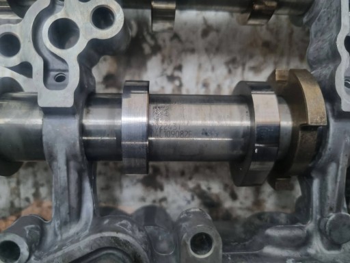 Распредвалы 04L103292G AUDI VW SEAT SKODA 2.0 TDI CUN CUNA CUUU V250