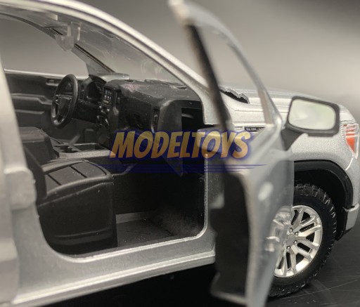 GMC Sierra 1500 SLT Crew Cab в масштабе 1:27, Motormax 79361