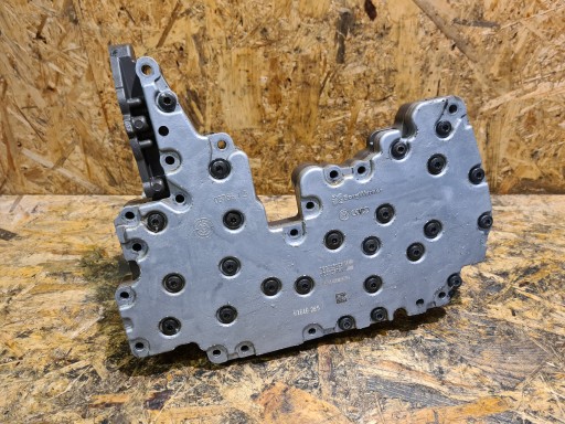Блок коробки передач мехатроник AUDI STRONIC 0B5325025AC