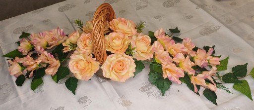 Wiazanka nagrobna bukiet na grob cmentarz
