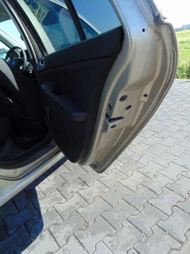 SKODA FABIA I LIFT COMBI ДВЕРЬ ЗАДНЯЯ ПРАВАЯ Q2Q2
