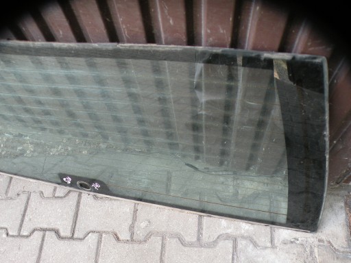 Стекло крышки багажника Volvo 740 940 960 универсал