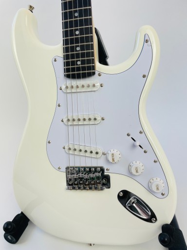 Aria Pro II STG-003 (WH) Электрогитара Stratocaster