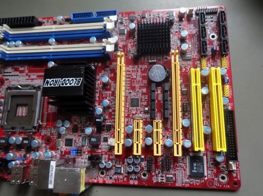 Материнская плата DFI Blood Iron P45