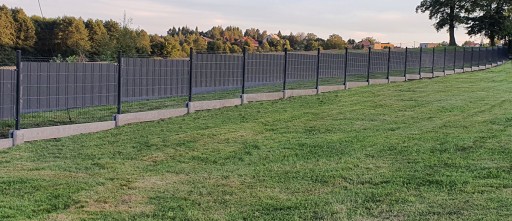 TAŚMA OGRODZENIOWA 450g/m2 OSŁONA PANELI OGRODZENIA 35m ANTRACYT + KLIPSY