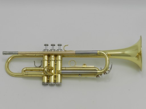 Труба Yamaha YTR-2320 Bb, сделано в Японии DR24-085