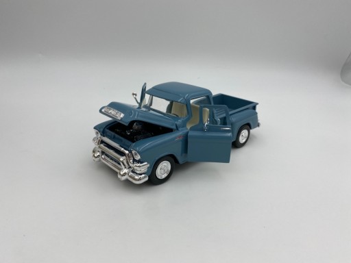 Пикап GMC Blue Chip 1955 года, синий, масштаб 1:24 Motormax 79382