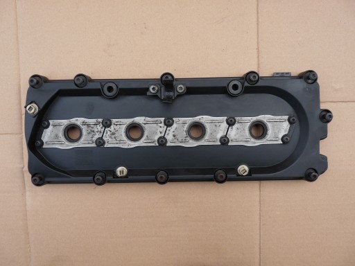 AUDI A8 D3 LIFT 4.2 TDI BVN КРЫШКА КЛАПАНА 057103470J