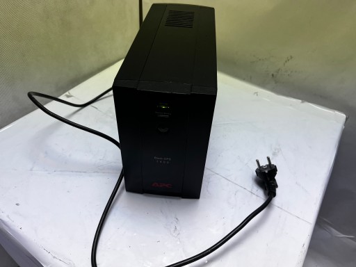 Источник питания APC BX1400U-GR 1400 ВА 700 Вт 2x9 Ач