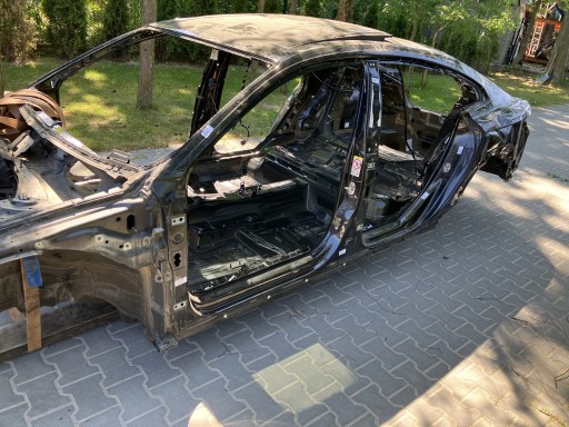 СТОЙКА КРЫШИ ПАНОРАМНОЙ КРЫШИ VW ARTEON 17- LB7R