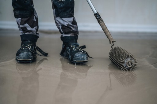 ZESTAW BUTY PODESZWY NAKŁADKI Z KOLCAMI WAŁEK DO WYLEWKI WYLEWEK ŻYWICY KIJ