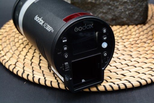 Поврежденная ведомая вспышка GODOX AD300 Pro TTL с ручным управлением