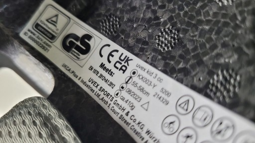 Ореховый шлем UVEX KID 3 CC Grey Grapefruit размер 55-58 см